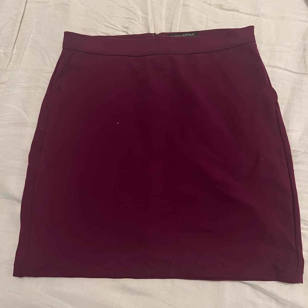 Banana Republic Women's Deep Burgundy Mini Skirt